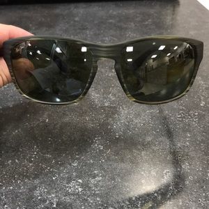 Maui Jim MJ721-15MR Mixed Plate Sunglass